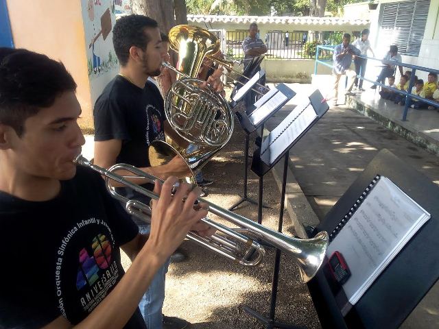 Programa Musical “Simón Bolívar” inició actividad con conciertos en ... - PromarTV