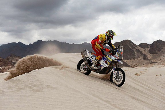 Nicolás Cardona obtiene el puesto 55 en la primera etapa del Dakar
