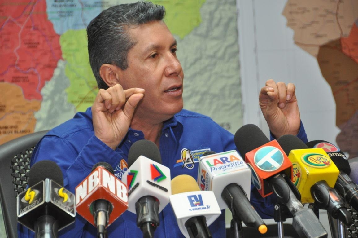 Henri Falcón: No es posible que se decrete abandonó de su cargo al mandatario nacional