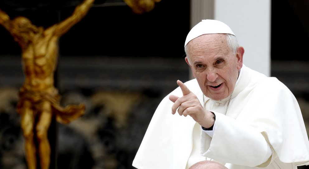 Papa Francisco condenó el caso de mujer que abortó para mantener su belleza