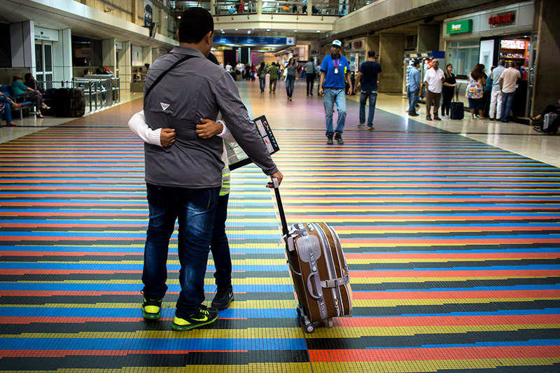 Familias separadas porque han emigrado sufren estados emocionales parecidos al duelo