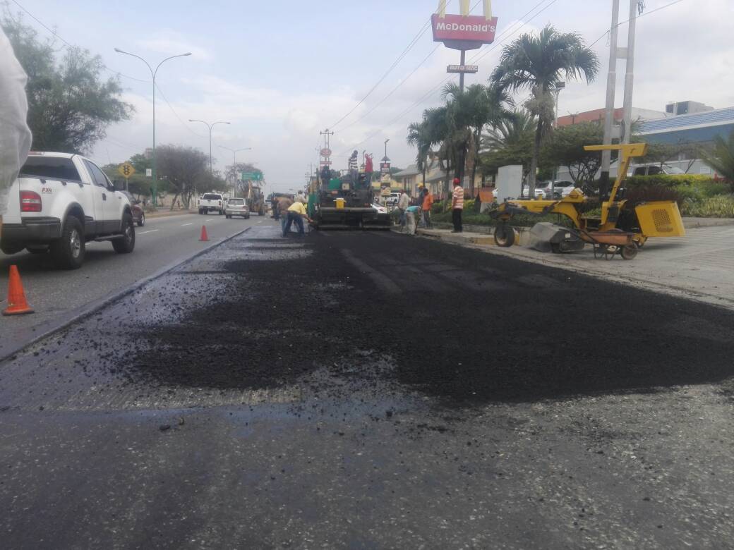 Invilara ejecuta trabajos de asfaltado en Intercomunal Barquisimeto - Cabudare