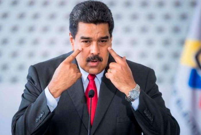 Maduro pide a la iglesia no “politizar” la Semana Santa
