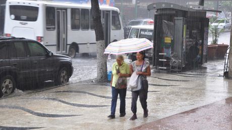 Inameh pronostica precipitaciones en seis regiones del país para este lunes 
