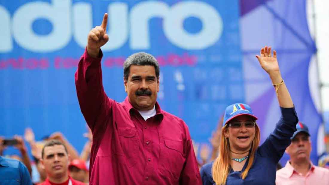 Nicolás Maduro junto a Cilia Flores.