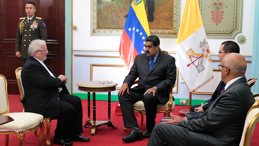 Presidente Maduro se reunió con el nuncio Giordano y un senador estadounidense