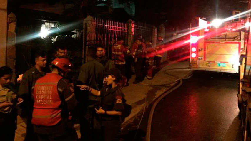 Veintidós muertos deja explosión de lacrimógena en club en El Paraíso