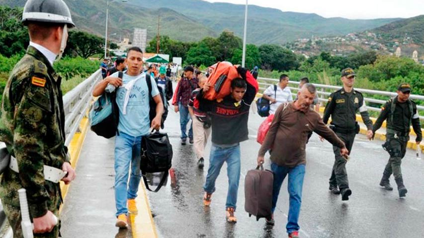 Defensor del pueblo Colombiano pide zonas de refugiados para frontera Colombia-Venezuela