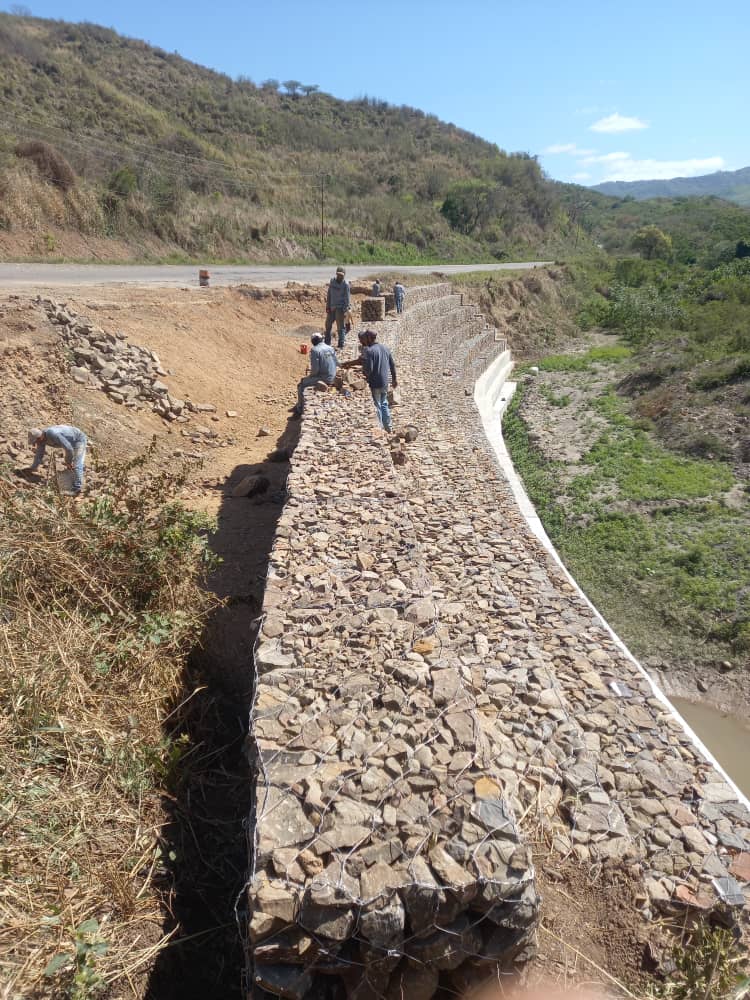 Invilara construyó 2.954 metros cúbicos de gaviones para corregir falla de borde en la Lara - Zulia