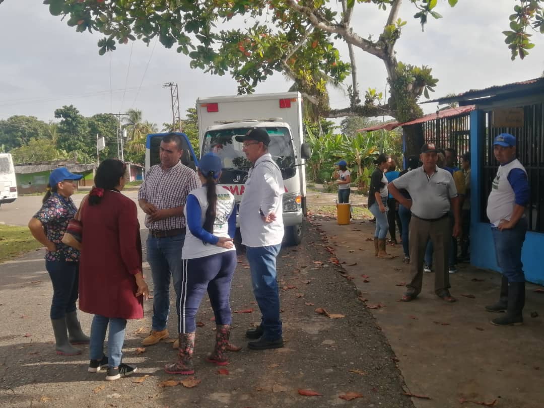 Autoridades atendieron a familias afectadas por las lluvias en Puerto Vivas